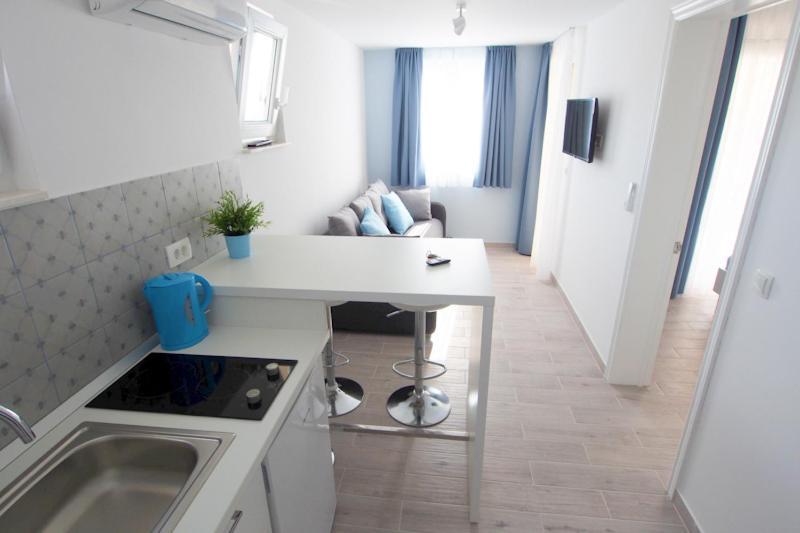Rita Apartments - Sea-View Apartment 2Plus1 Tučepi Εξωτερικό φωτογραφία